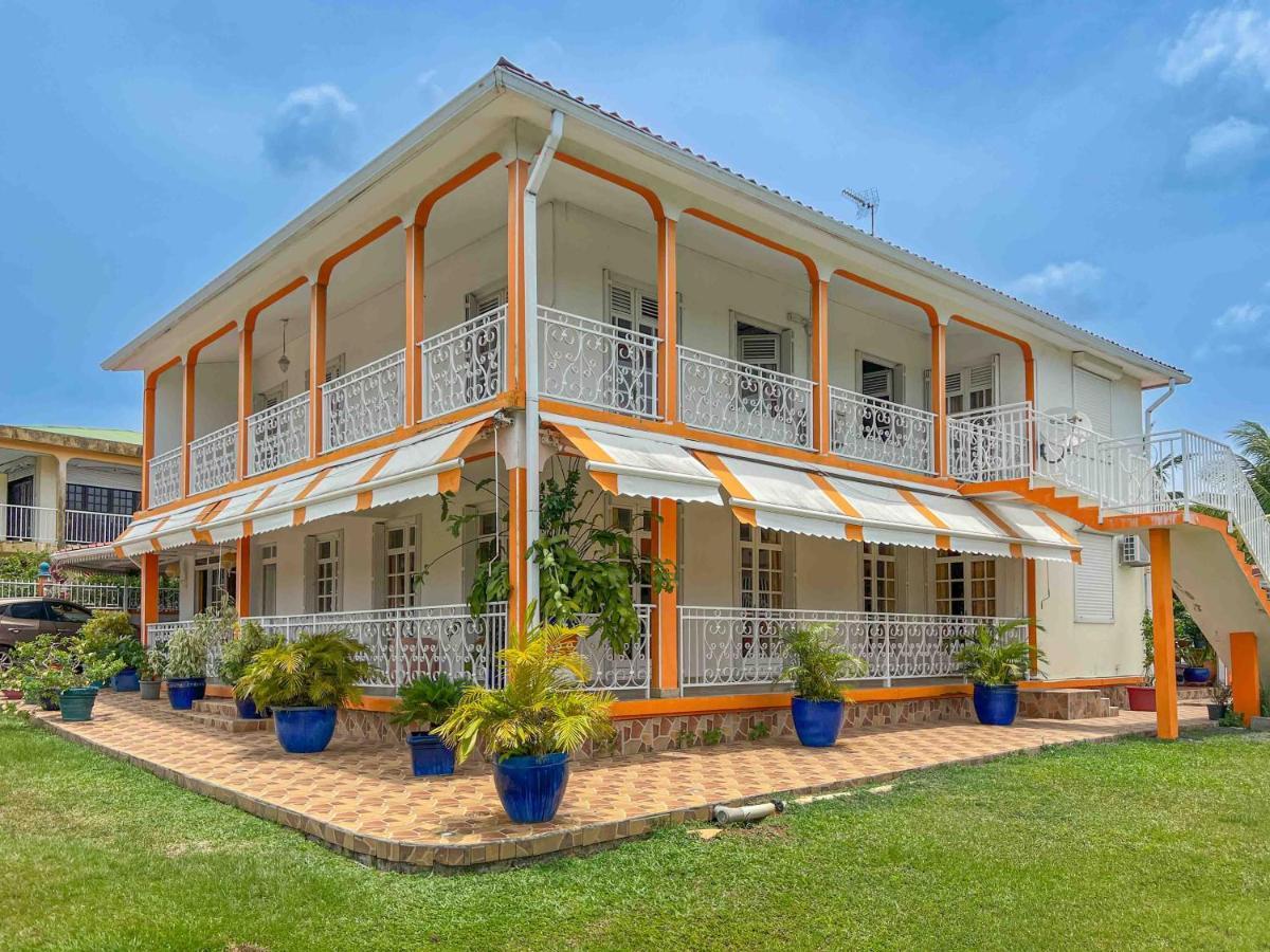 Domaine Lyscelle Apartment Sainte-Rose Exterior foto